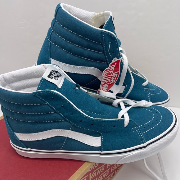 Vans Men’s Sk8-Hi
Blue Coral/True White Sneakers
VN0A32QG9EM High-Top - Picture 9 of 16